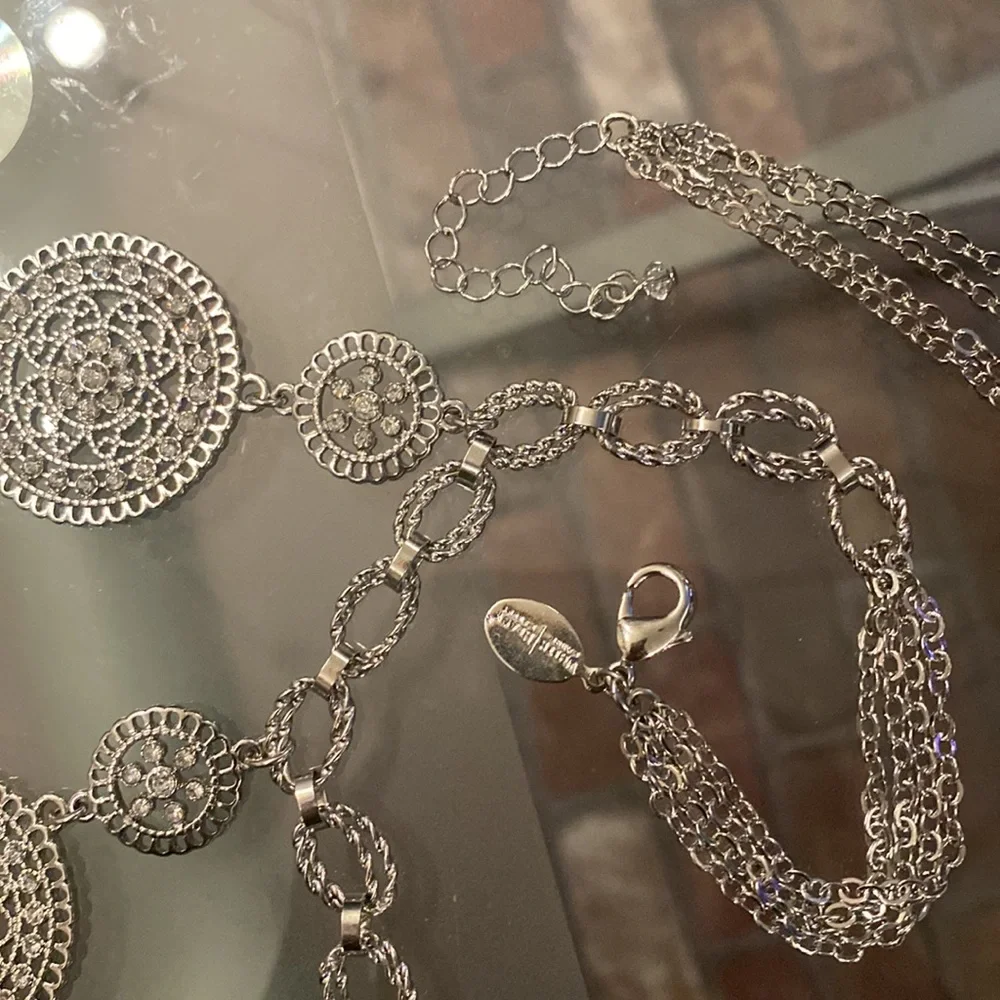 WHBM - silver tone bib necklace w 5 large & small rhinestone discs, multi chains - Picture 11 of 16